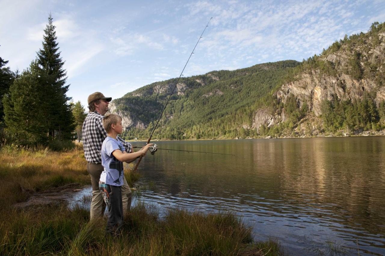 Solvgarden Camping Rysstad ภายนอก รูปภาพ