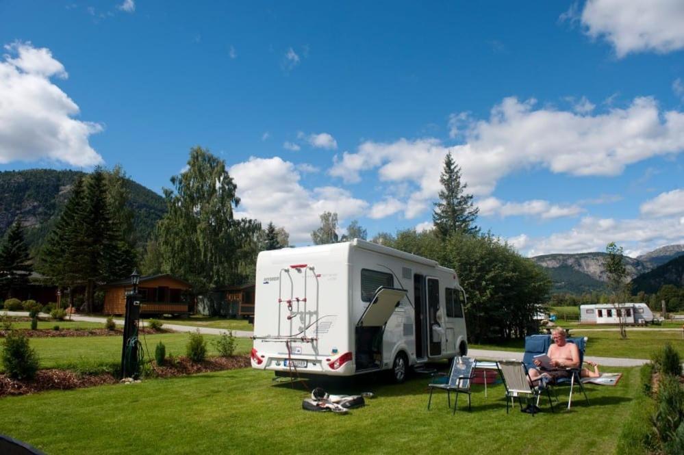Solvgarden Camping Rysstad ภายนอก รูปภาพ